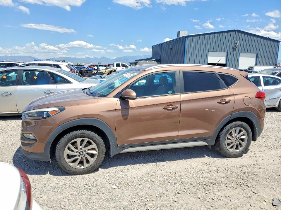 2017 Hyundai Tucson მანქანა იყიდება აუქციონზე, vin: KM8J3CA22HU421604, აუქციონის ნომერი: 55813046