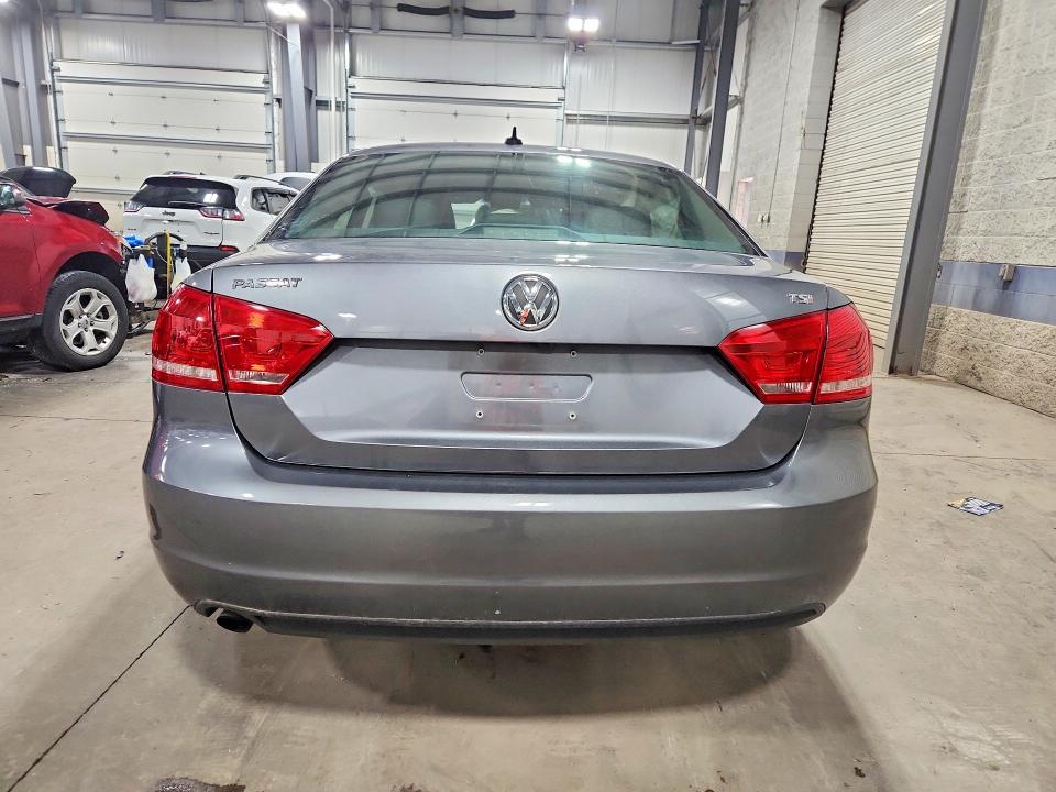 Продаж на аукціоні авто 2015 Volkswagen Passat, vin: 1VWAT7A35FC122998, номер лоту: 57177726