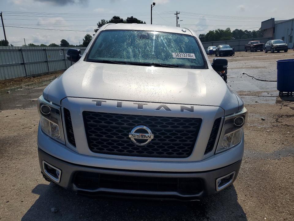 58313746 :رقم المزاد ، 1N6AA1E5XKN505168 vin ، 2019 Nissan Titan مزاد بيع