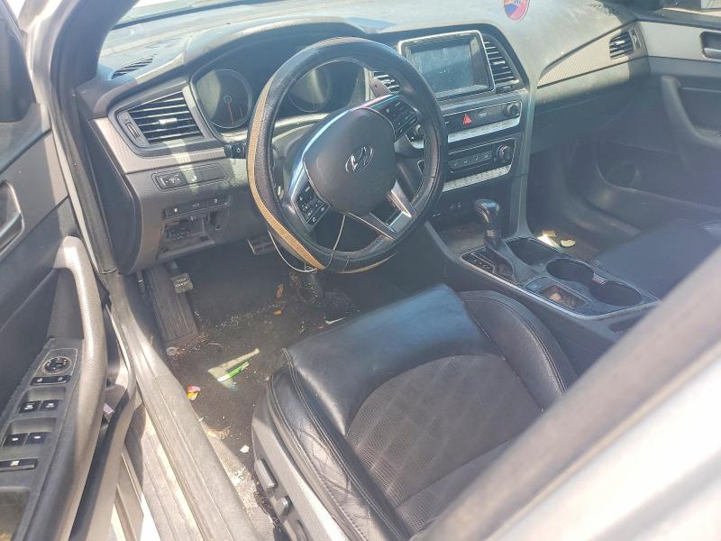 57027166 :رقم المزاد ، 5NPE34AF2JH641145 vin ، 2018 Hyundai Sonata مزاد بيع