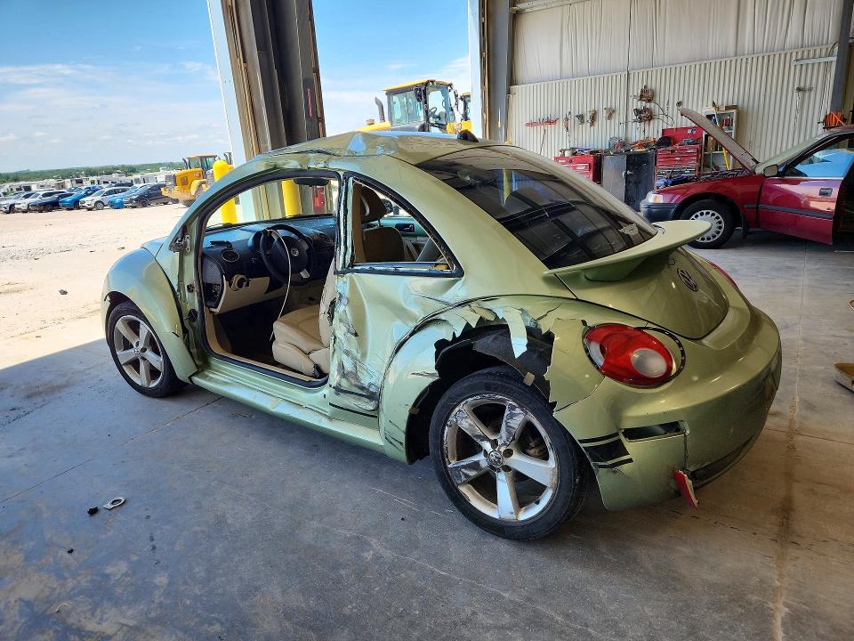 56486936 :رقم المزاد ، 3VWPW31C57M521310 vin ، 2007 Volkswagen New Beetle مزاد بيع