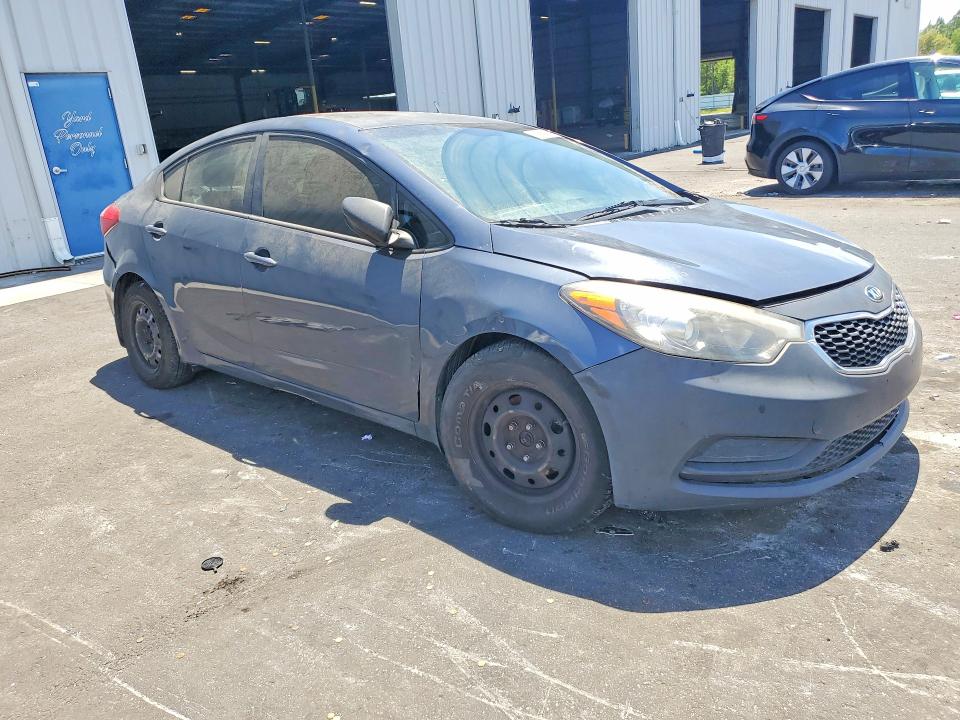2016 Kia Forte მანქანა იყიდება აუქციონზე, vin: KNAFK4A61G5613138, აუქციონის ნომერი: 56451016