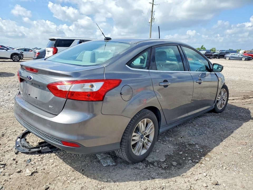 57018366 :رقم المزاد ، 1FAHP3H22CL360384 vin ، 2012 Ford Focus مزاد بيع