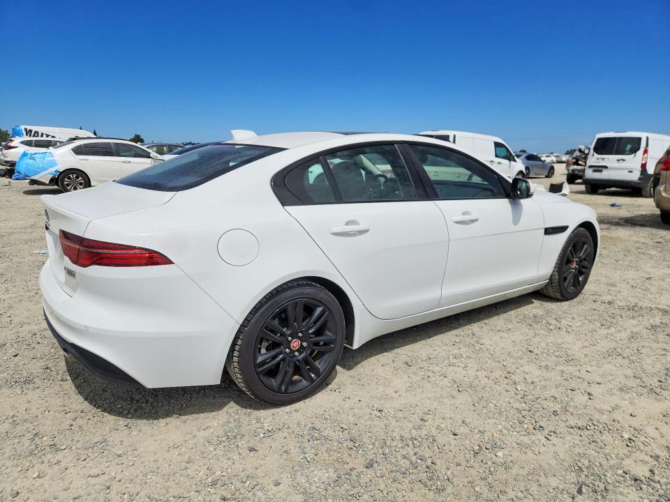 2020 Jaguar Xe მანქანა იყიდება აუქციონზე, vin: SAJAJ4FX7LCP60279, აუქციონის ნომერი: 59011606