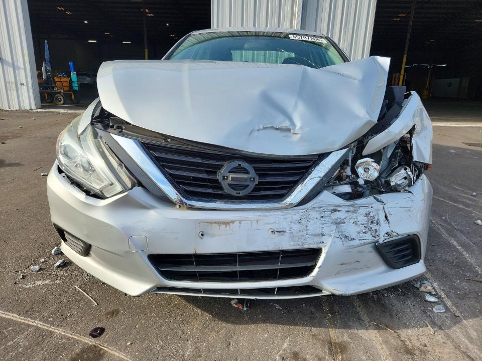 55797366 :رقم المزاد ، 1N4AL3APXHC252475 vin ، 2017 Nissan Altima مزاد بيع