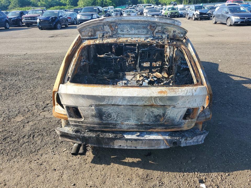 2004 Bmw 325 მანქანა იყიდება აუქციონზე, vin: WBAEP334X4PF04165, აუქციონის ნომერი: 56747606