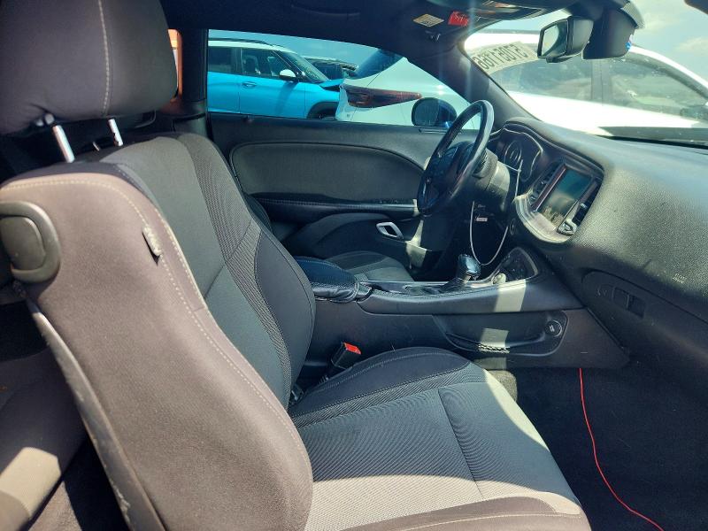 57051166 :رقم المزاد ، 2C3CDZAGXFH723946 vin ، 2015 Dodge Challenger مزاد بيع