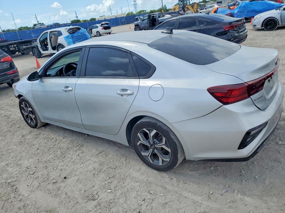 2020 Kia Forte მანქანა იყიდება აუქციონზე, vin: 3KPF24AD6LE212684, აუქციონის ნომერი: 57755216