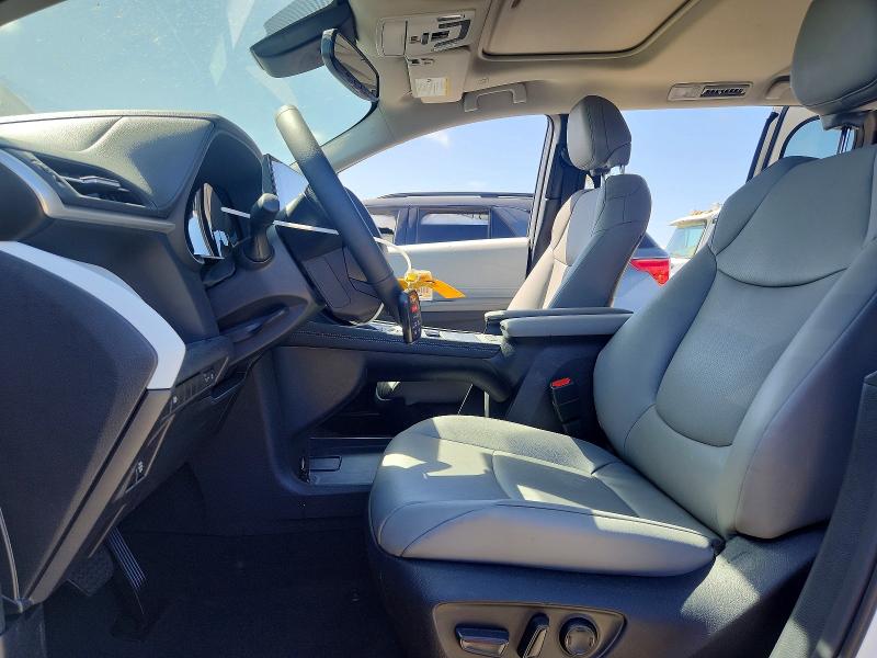 59176526 :رقم المزاد ، 5TDYRKEC5TS306488 vin ، 2026 Toyota Sienna مزاد بيع