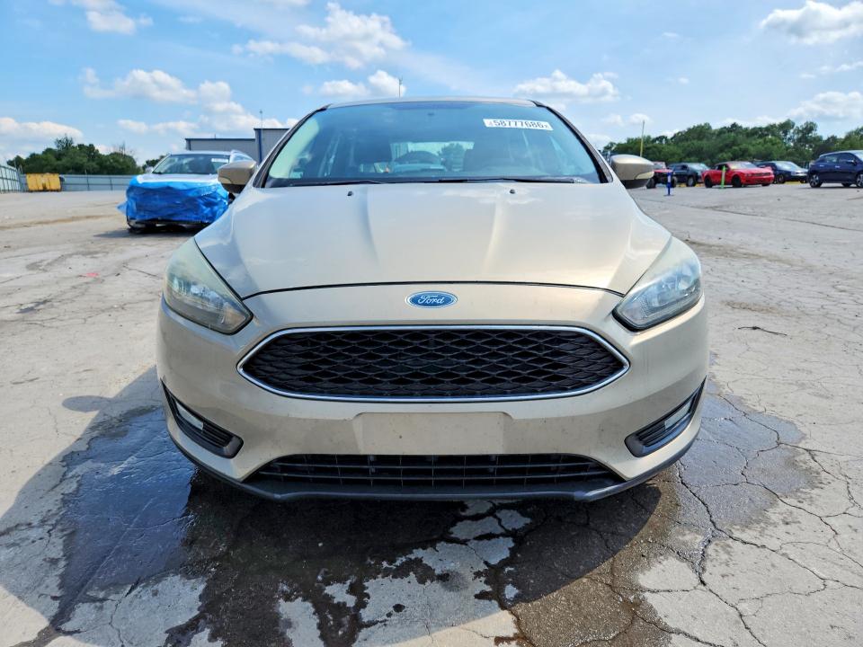 58777686 :رقم المزاد ، 1FADP3K21FL360565 vin ، 2015 Ford Focus مزاد بيع