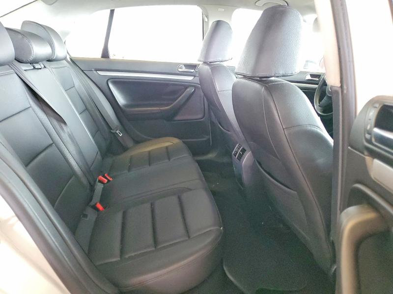 Продаж на аукціоні авто 2010 Volkswagen Jetta, vin: 3VWRZ7AJ7AM152530, номер лоту: 58133316