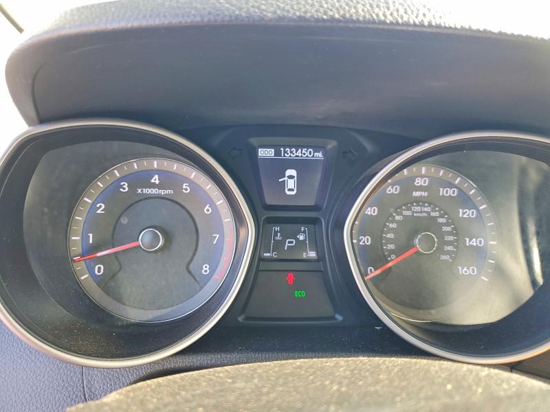2017 Hyundai Elantra Gt მანქანა იყიდება აუქციონზე, vin: KMHD35LH1HU372471, აუქციონის ნომერი: 55443736