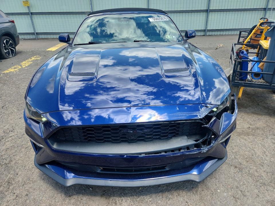 55825876 :رقم المزاد ، 1FATP8UH8L5168408 vin ، 2020 Ford Mustang مزاد بيع
