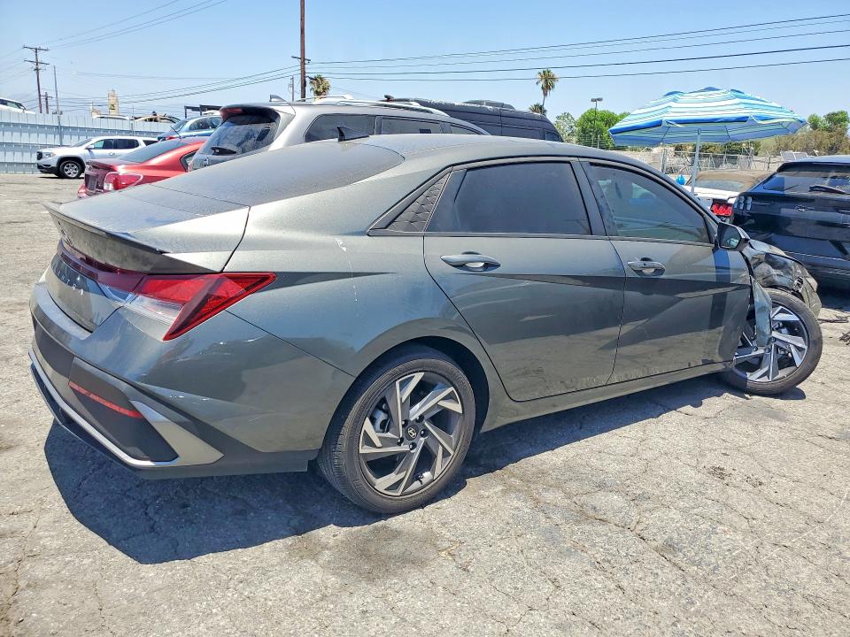 56643216 :رقم المزاد ، KMHLM4DG8SU958147 vin ، 2025 Hyundai Elantra مزاد بيع