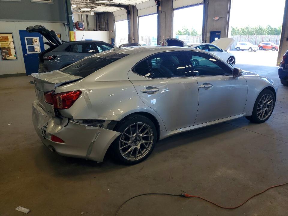 58257086 :رقم المزاد ، JTHCF5C22C5056100 vin ، 2012 Lexus Is مزاد بيع