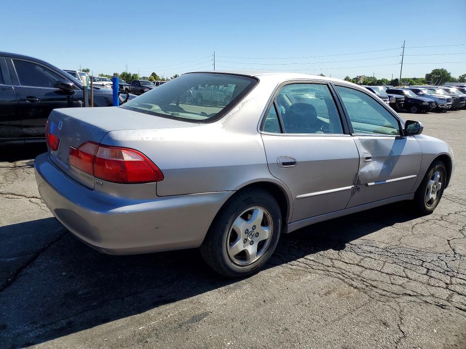 Продажа на аукционе авто 2000 Honda Accord, vin: 1HGCG1653YA044759, номер лота: 56836526
