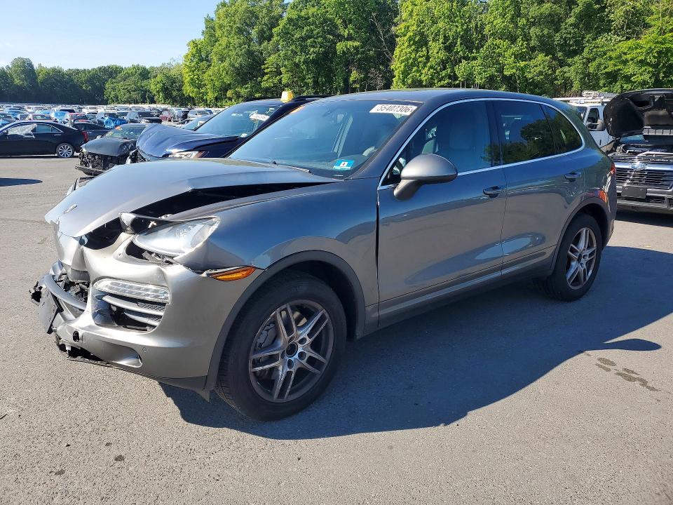 55402306 :رقم المزاد ، WP1AB2A25BLA51066 vin ، 2011 Porsche Cayenne مزاد بيع