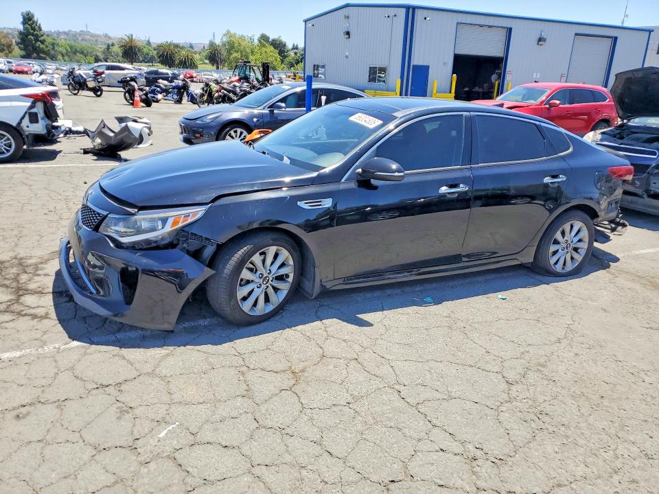 Aukcja sprzedaży 2018 Kia Optima, vin: 5XXGT4L31JG245120, numer aukcji: 56304806