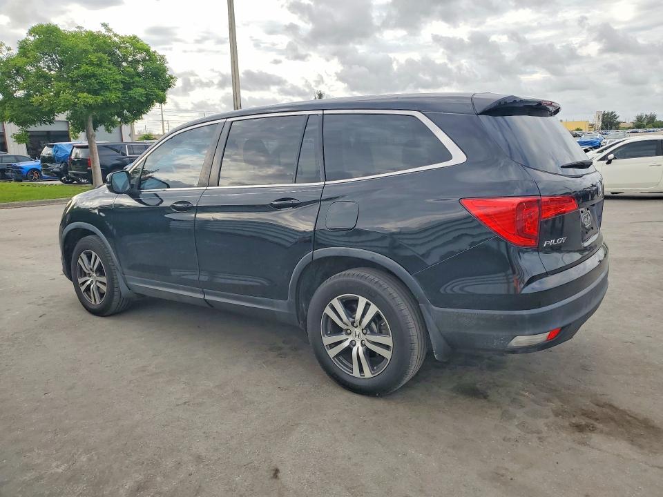 56190926 :رقم المزاد ، 5FNYF6H56HB009366 vin ، 2017 Honda Pilot مزاد بيع