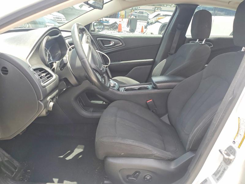 58508356 :رقم المزاد ، 1C3CCCAB1FN732241 vin ، 2015 Chrysler 200 مزاد بيع