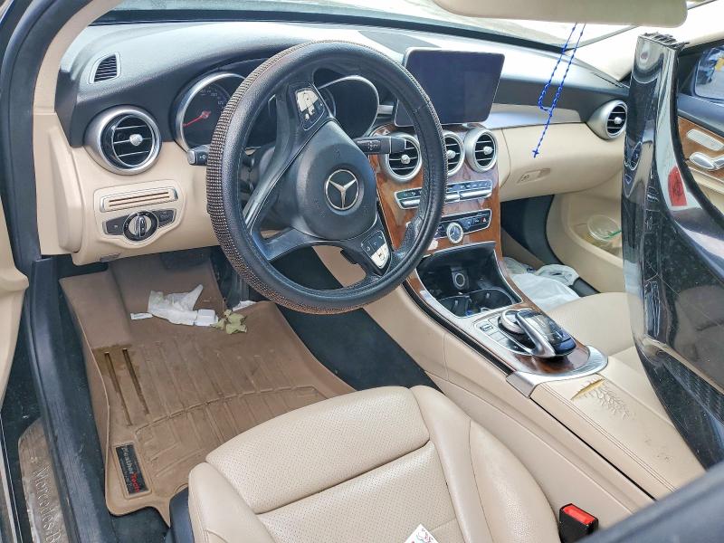 59143236 :رقم المزاد ، 55SWF4KB0GU142213 vin ، 2016 Mercedes-benz C مزاد بيع