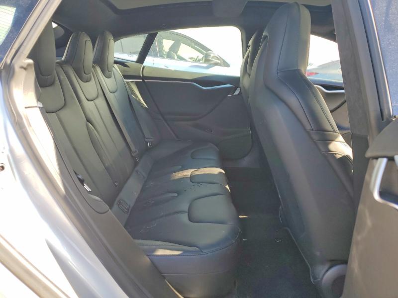 58490176 :رقم المزاد ، 5YJSA1E19GF155686 vin ، 2016 Tesla Model S مزاد بيع