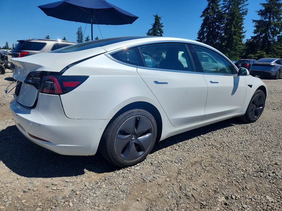 Продажа на аукционе авто 2018 Tesla Model 3, vin: 5YJ3E1EA5JF162408, номер лота: 55802796