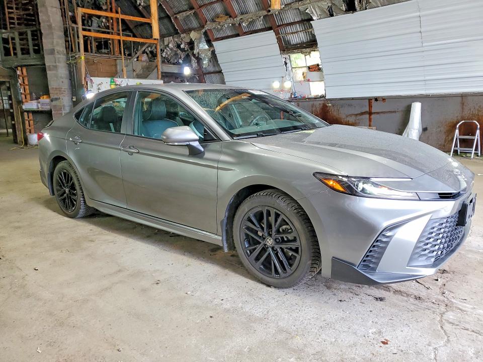 85637595 :رقم المزاد ، 4T1DBADK6SU505092 vin ، 2025 Toyota Camry مزاد بيع
