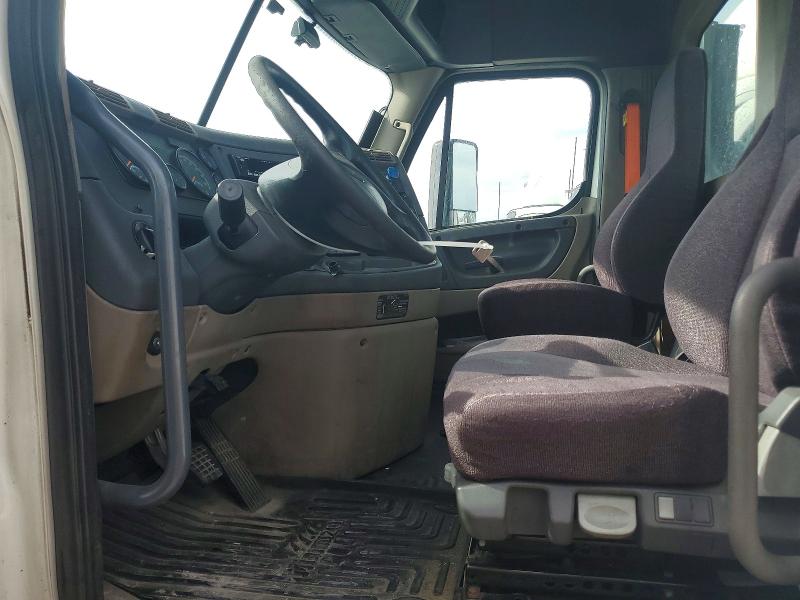 Продаж на аукціоні авто 2018 Freightliner Cascadia 113, vin: 3AKBGADV2JSJN2780, номер лоту: 54427636