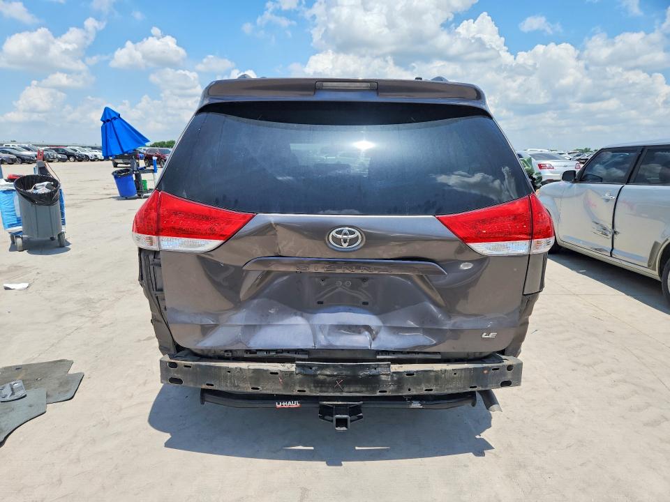 2013 Toyota Sienna მანქანა იყიდება აუქციონზე, vin: 5TDKK3DC8DS404725, აუქციონის ნომერი: 55706086