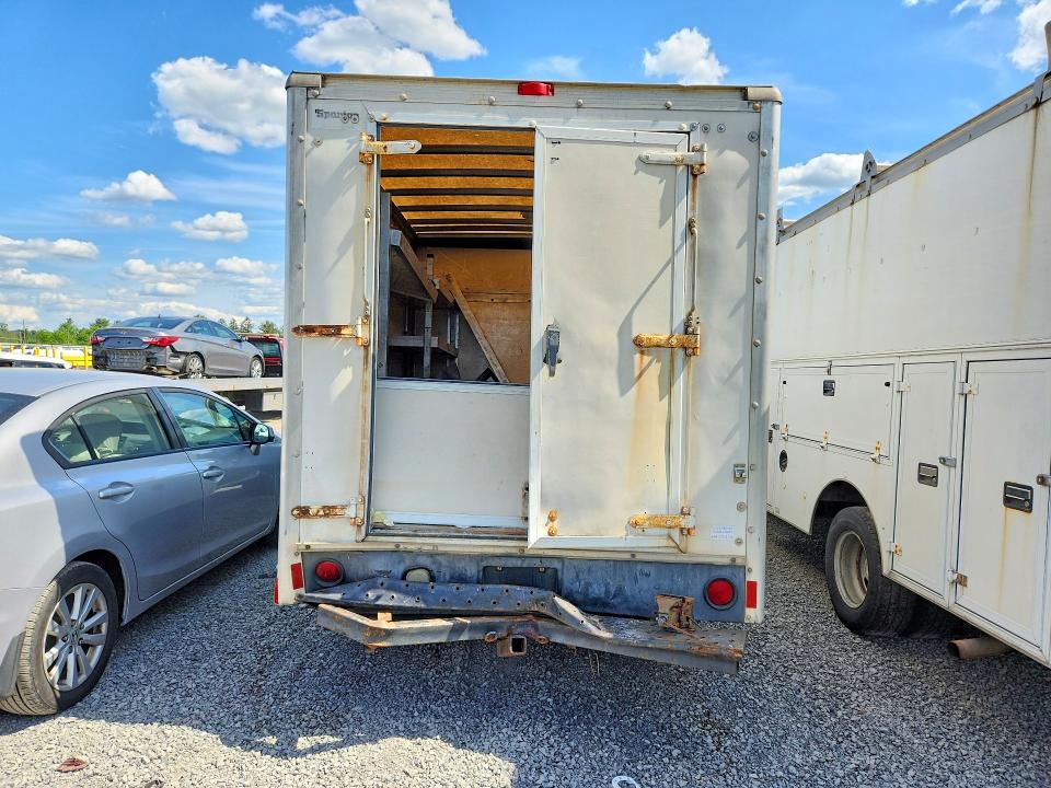55069136 :رقم المزاد ، 1GBHG31U541208459 vin ، 2004 Chevrolet Express G3500 مزاد بيع