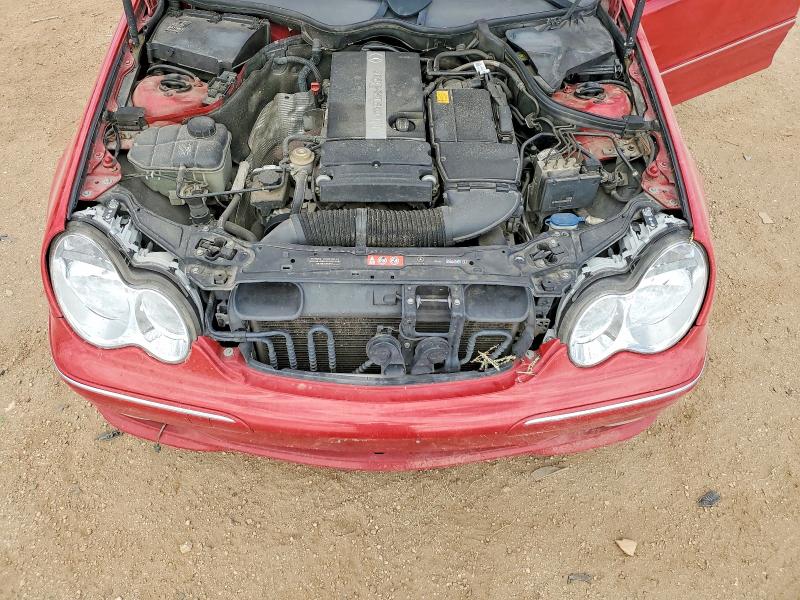 58746506 :رقم المزاد ، WDBRF40J35F713063 vin ، 2005 Mercedes-benz C مزاد بيع