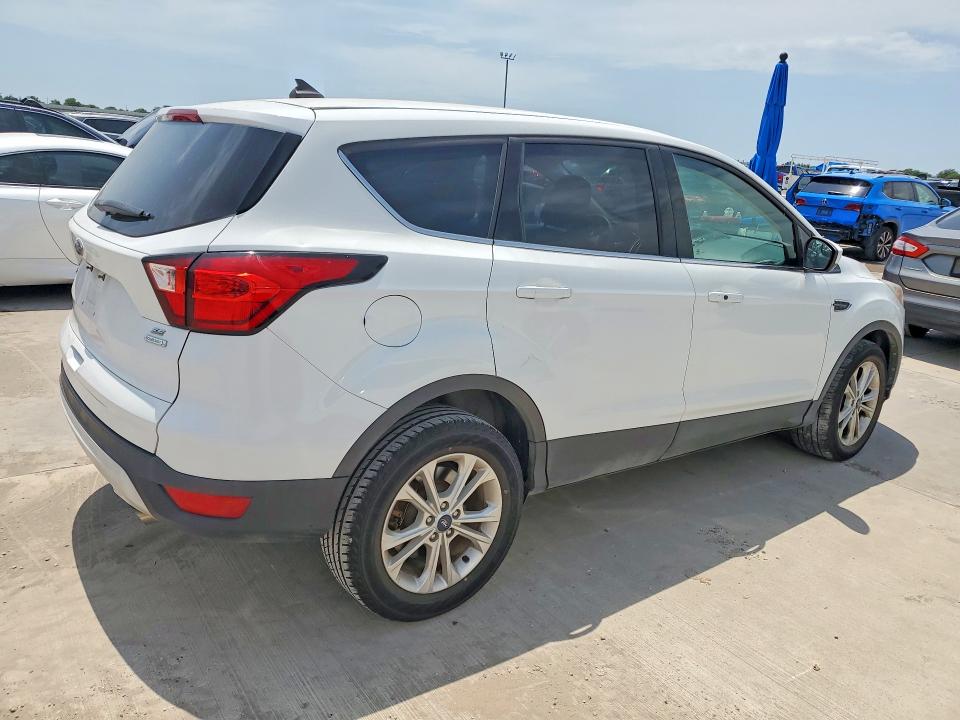 Продаж на аукціоні авто 2019 Ford Escape, vin: 1FMCU0G92KUB66162, номер лоту: 55776436