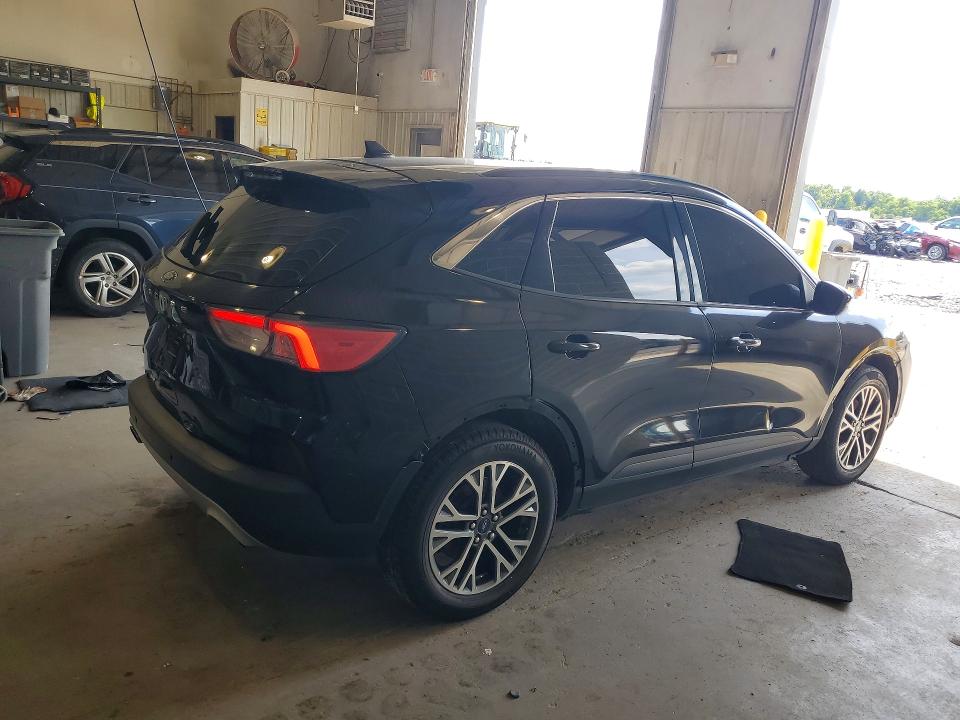 Продаж на аукціоні авто 2021 Ford Escape, vin: 1FMCU0H61MUA56615, номер лоту: 58358206