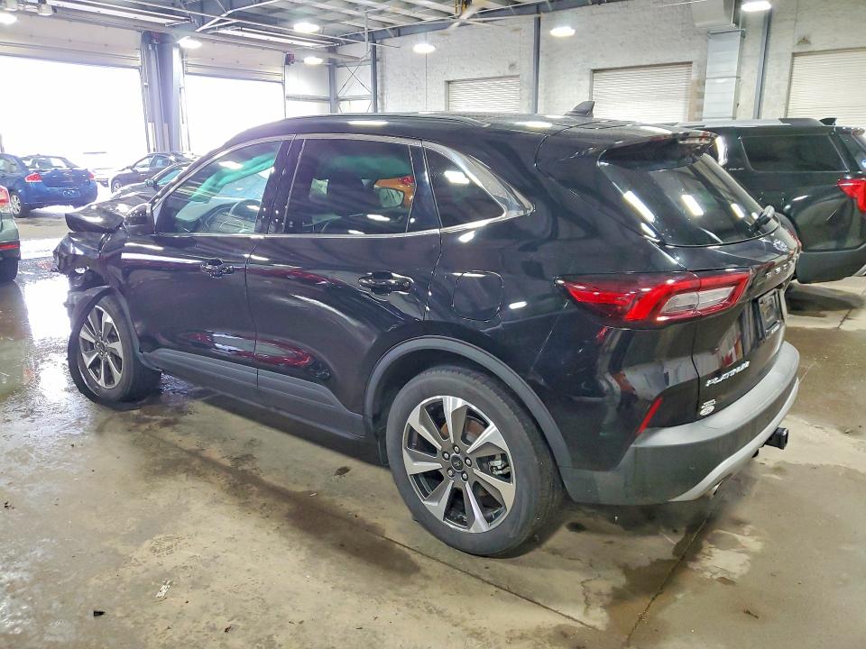 Продажа на аукционе авто 2023 Ford Escape, vin: 1FMCU9JA8PUB42589, номер лота: 56622646