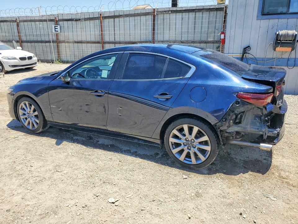 2021 Mazda 3 მანქანა იყიდება აუქციონზე, vin: JM1BPBCL4M1345795, აუქციონის ნომერი: 57195266