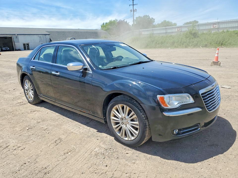 2013 Chrysler 300c მანქანა იყიდება აუქციონზე, vin: 2C3CCAKT9DH665647, აუქციონის ნომერი: 55943226
