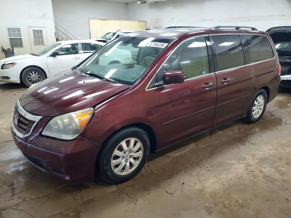 57184236 :رقم المزاد ، 5FNRL3H7XAB100918 vin ، 2010 Honda Odyssey مزاد بيع