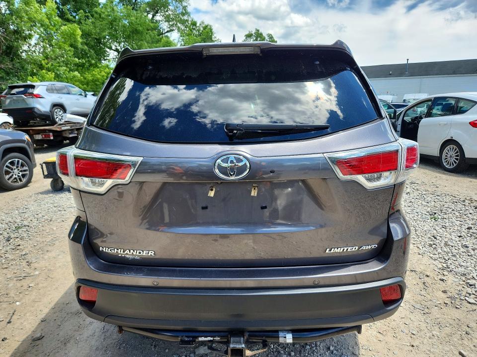 57152786 :رقم المزاد ، 5TDDKRFH9GS356404 vin ، 2016 Toyota Highlander مزاد بيع