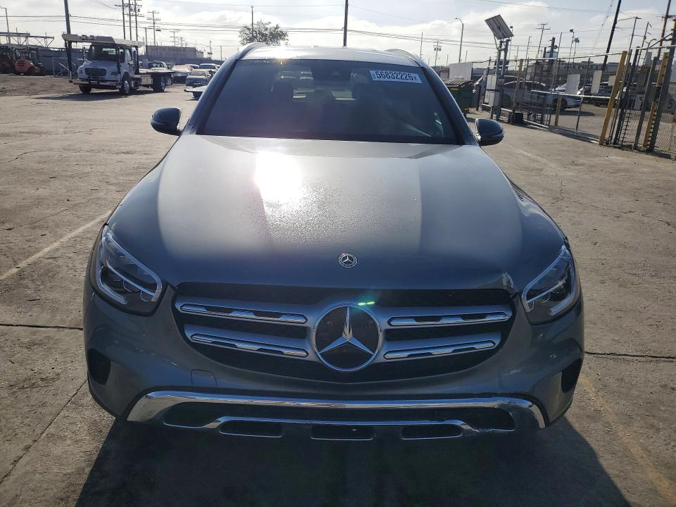 56832226 :رقم المزاد ، W1N0G8DB2NV350271 vin ، 2022 Mercedes-benz Glc مزاد بيع