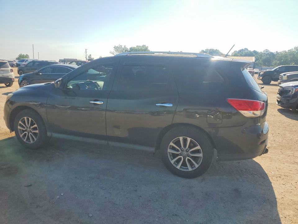 56486486 :رقم المزاد ، 5N1AR2MN6FC605185 vin ، 2015 Nissan Pathfinder مزاد بيع