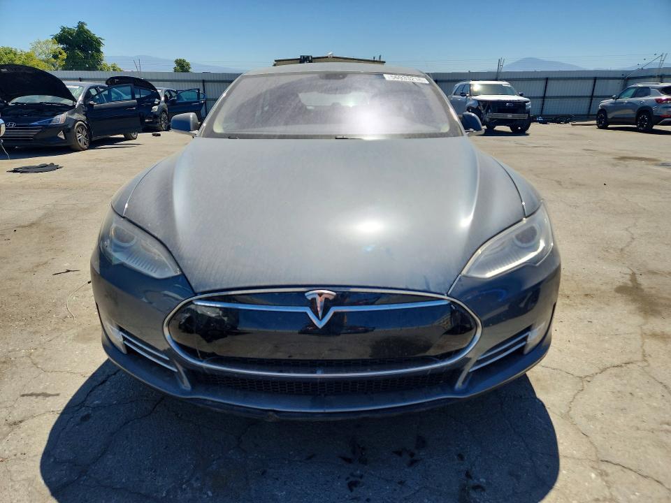 Продажа на аукционе авто 2013 Tesla Model S, vin: 5YJSA1DNXDFP05607, номер лота: 56933216
