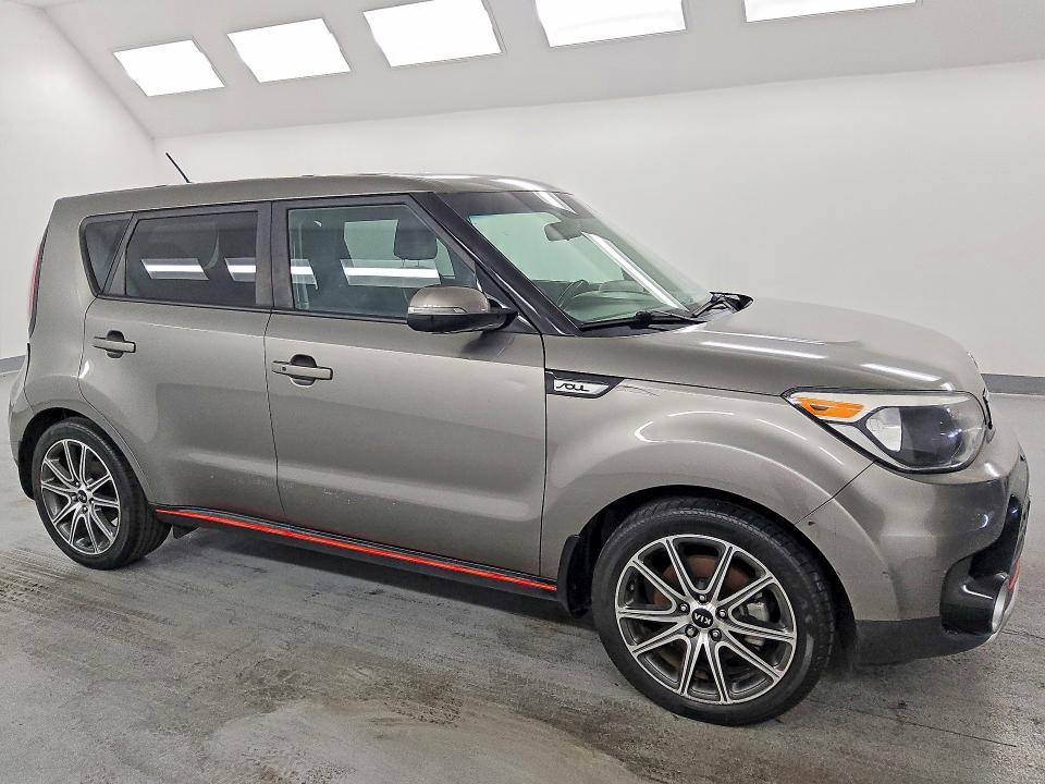 2018 Kia Soul მანქანა იყიდება აუქციონზე, vin: KNDJX3AA6J7557707, აუქციონის ნომერი: 56181116