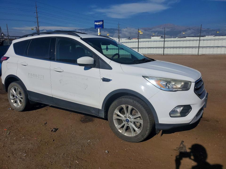 56269016 :رقم المزاد ، 1FMCU9G92HUE08414 vin ، 2017 Ford Escape مزاد بيع