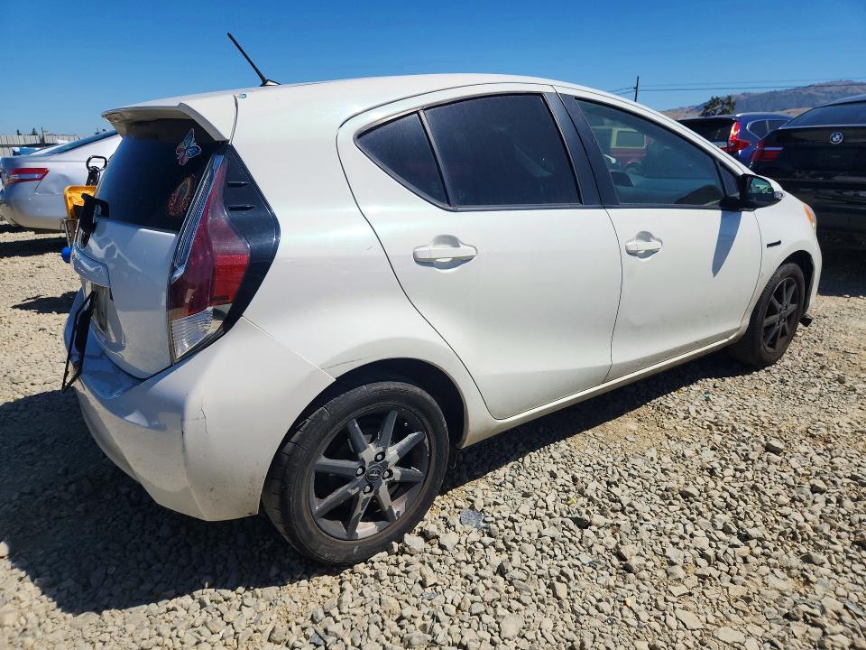 2013 Toyota Prius C მანქანა იყიდება აუქციონზე, vin: JTDKDTB39D1057349, აუქციონის ნომერი: 55372116
