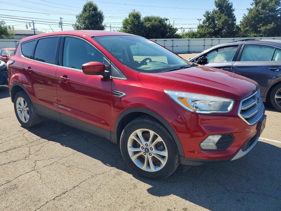 Продаж на аукціоні авто 2017 Ford Escape, vin: 1FMCU9GD0HUE45174, номер лоту: 55571726