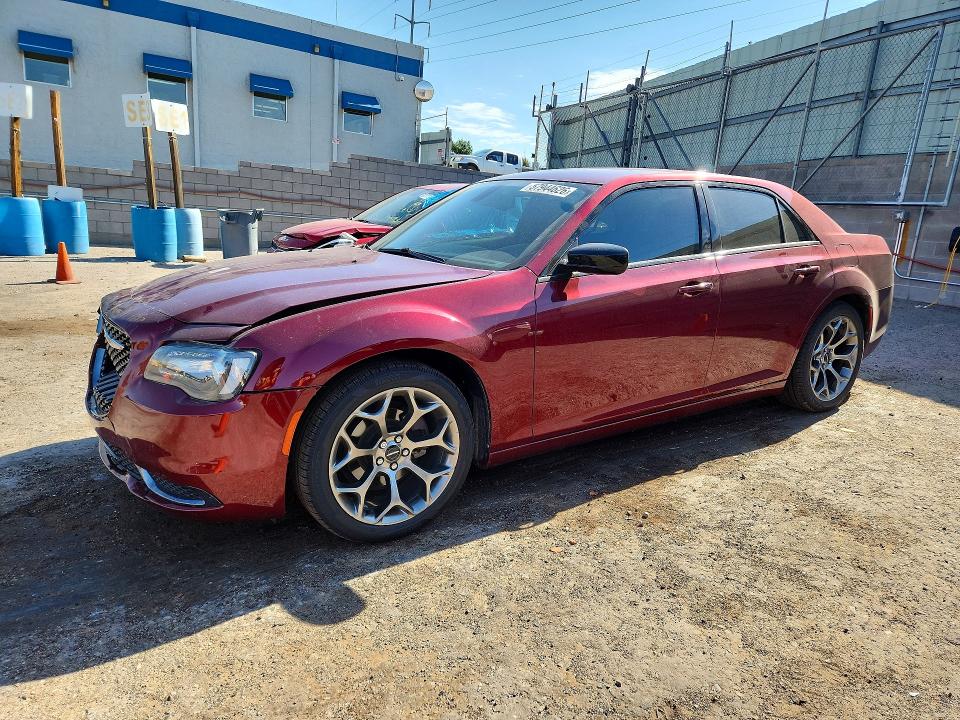 57944626 :رقم المزاد ، 2C3CCAAG5JH282059 vin ، 2018 Chrysler 300 مزاد بيع