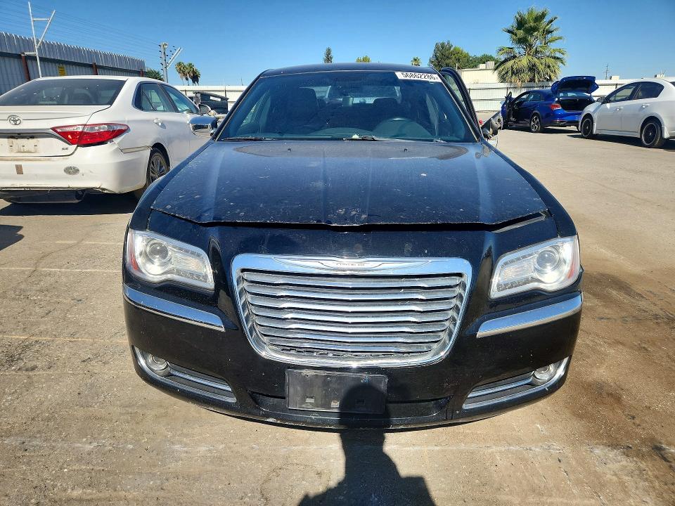 56862286 :رقم المزاد ، 2C3CCAET4DH541409 vin ، 2013 Chrysler 300c مزاد بيع