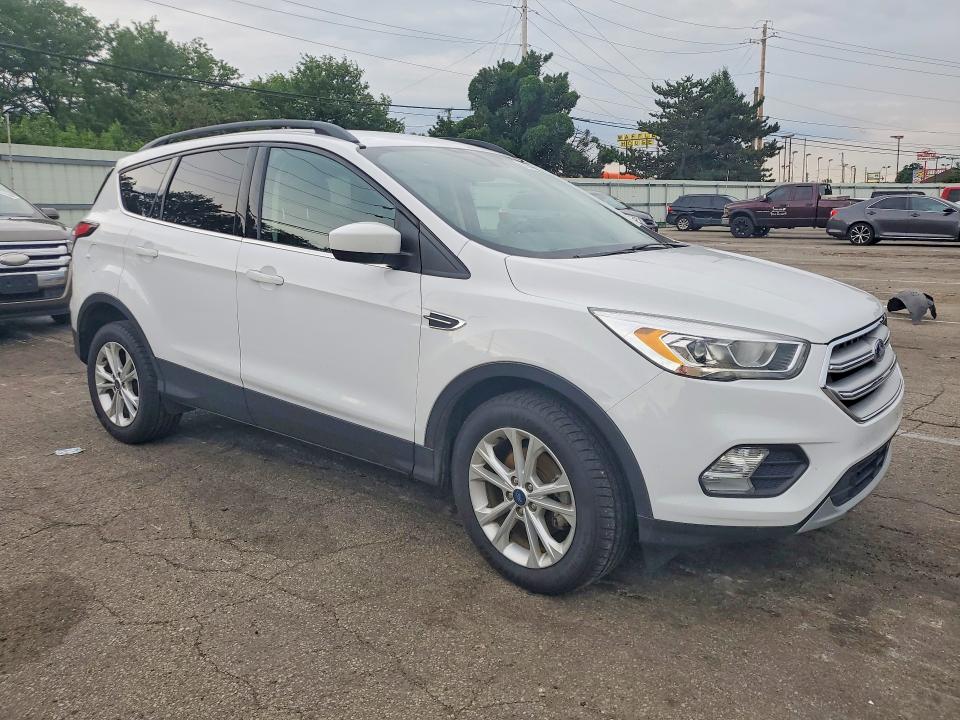 2018 Ford Escape მანქანა იყიდება აუქციონზე, vin: 1FMCU0HD8JUD48854, აუქციონის ნომერი: 58335276