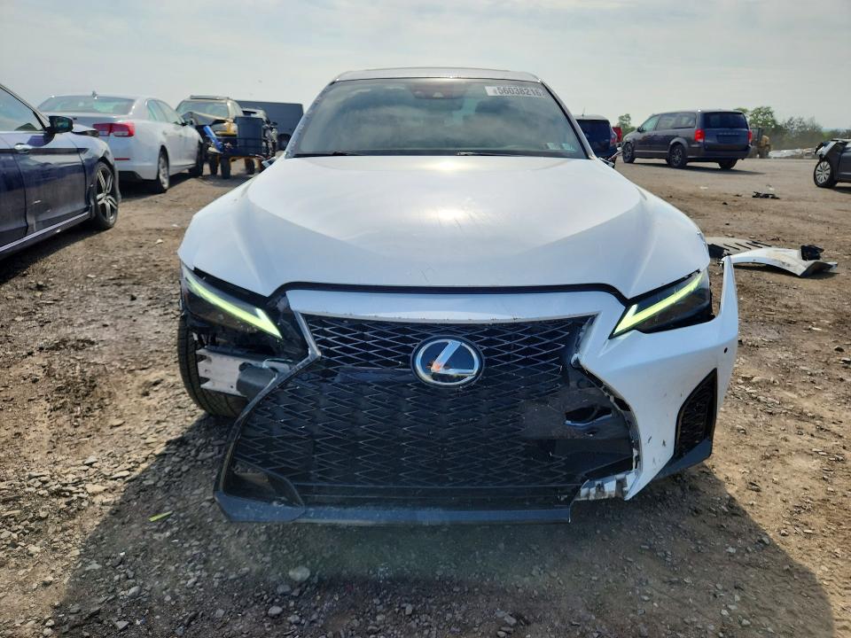 56038216 :رقم المزاد ، JTHGZ1E24N5023990 vin ، 2022 Lexus Is مزاد بيع